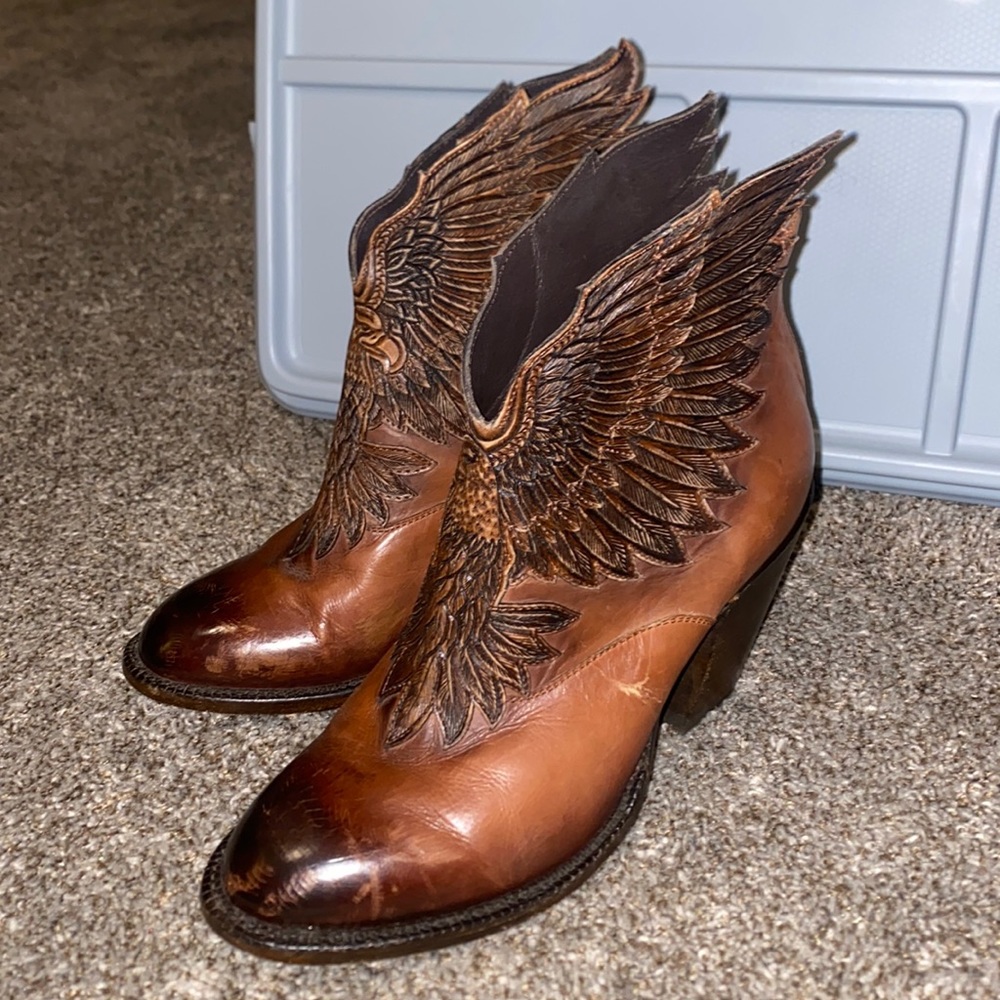 CUSTOM LUCCHESE LEATHER BOOTIES SUPER CUTE